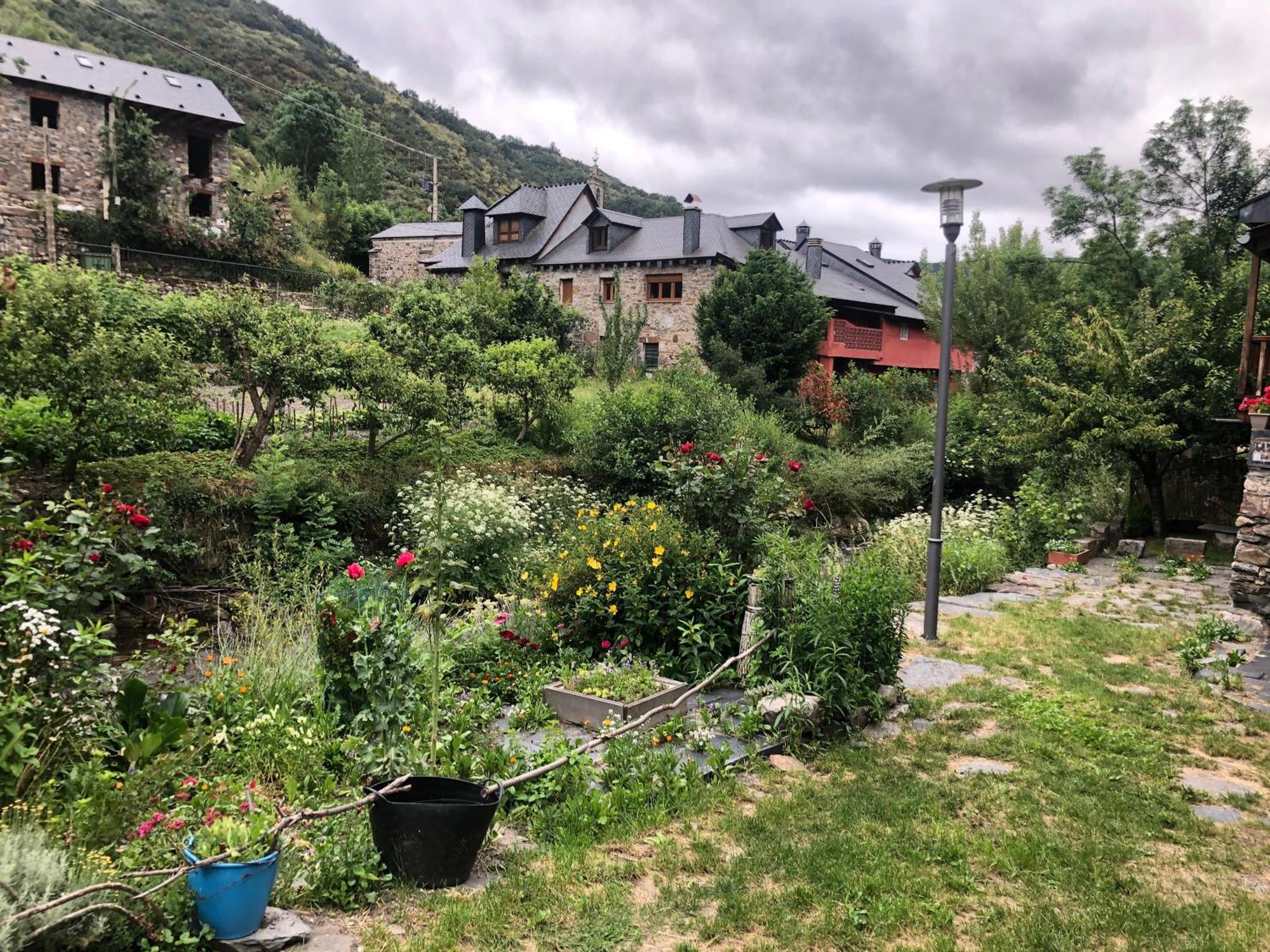 Boutique Finca Esencial Вильяфранка-дель-Бьерсо Экстерьер фото